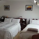 בית הארחה Corrib View